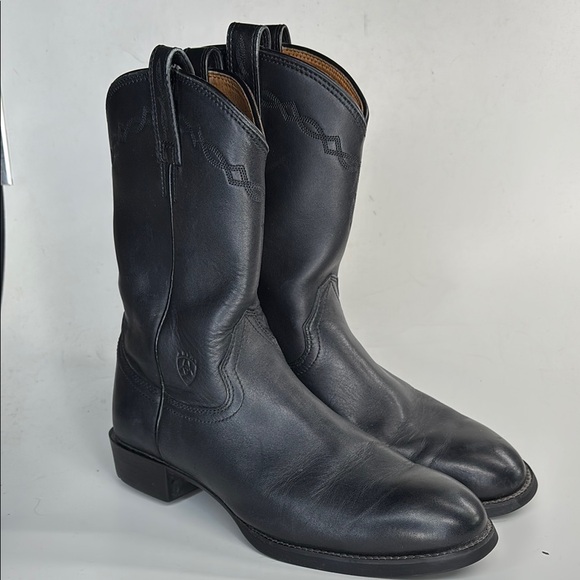 Ariat Other - Ariat Heritage Roper black leather boots size 10